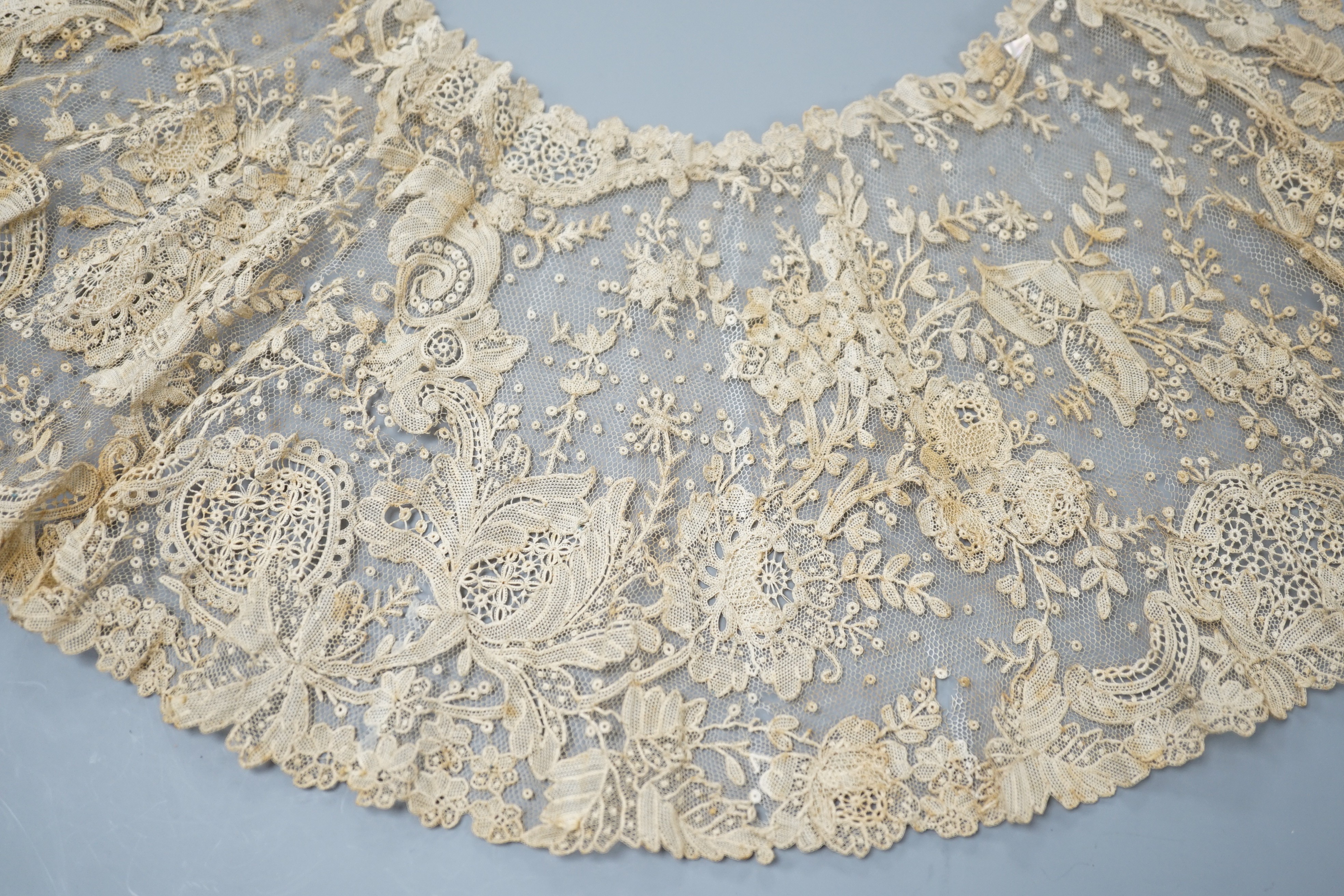 19th century pointe de gaz lace fan leaf